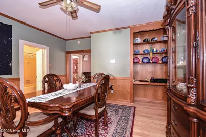 606 W Colonial Avenue, Elizabeth City, NC 27909 - Photo 8