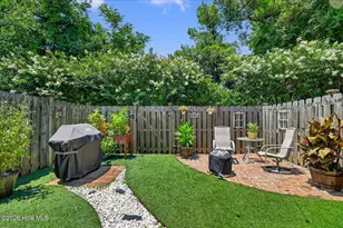 1025 Summer Woods Dr, Wilmington, NC 28412 - Photo 6