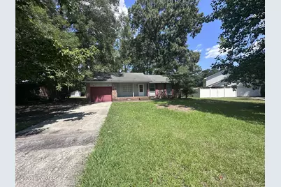 1015 Plymouth Drive, New Bern, NC 28562 - Photo 2