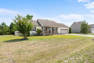 216 Lockwood Ct, Hubert, NC 28539 - Photo 2