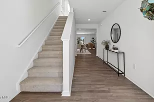 507 Chestnut Oak Dr, Sanford, NC 27332 - Photo 2