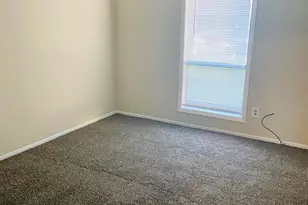 129 Village Cir, Jacksonville, NC 28546 - Photo 10