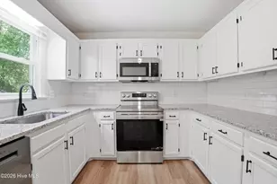 1040 Southbriar Dr, Rocky Mount, NC 27804 - Photo 10