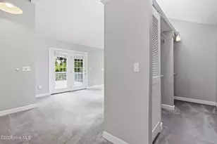 209 E Palmer Dr, New Bern, NC 28560 - Photo 14