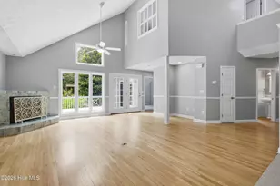 209 E Palmer Dr, New Bern, NC 28560 - Photo 10