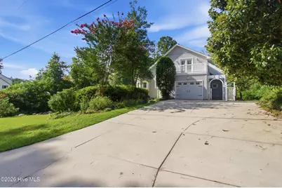 209 E Palmer Drive, New Bern, NC 28560 - Photo 2