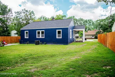 303 Stratford Road, Jacksonville, NC 28540 - Photo 4