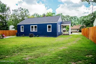 303 Stratford Rd, Jacksonville, NC 28540 - Photo 4