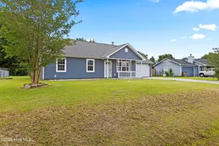 703 Covington Ct, Hubert, NC 28539 - Photo 2