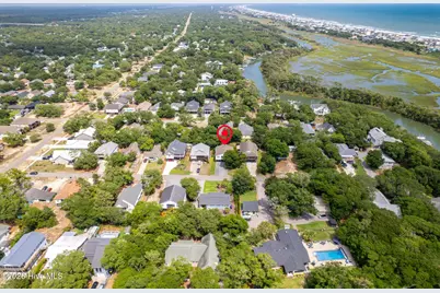 112 SW 13th Street, Oak Island, NC 28465 - Photo 8