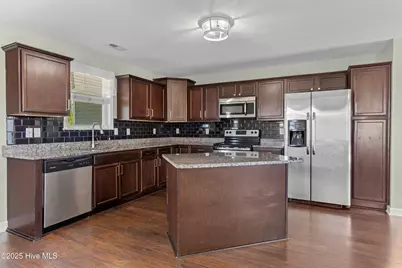 706 Ashley Meadow Lane, Jacksonville, NC 28546 - Photo 8