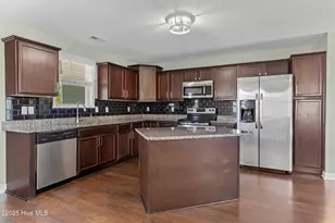706 Ashley Meadow Ln, Jacksonville, NC 28546 - Photo 8