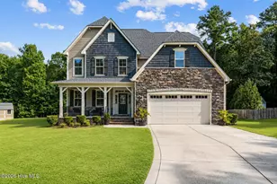 178 Mayfield Ct, Whispering Pines, NC 28327 - Photo 1