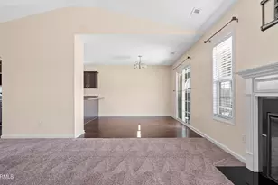 132 Prelude Dr, Richlands, NC 28574 - Photo 8