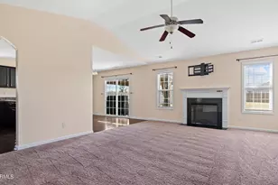 132 Prelude Dr, Richlands, NC 28574 - Photo 4