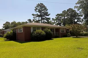 1702 Clark Ave, New Bern, NC 28560 - Photo 2