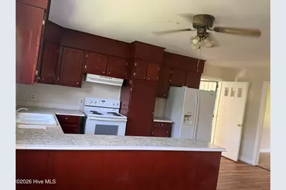 1702 Clark Avenue, New Bern, NC 28560 - Photo 6