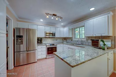 306 Taliaferro Lane, New Bern, NC 28560 - Photo 12