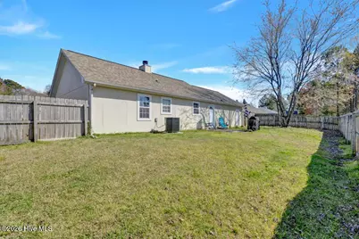 110 Foxlair Drive, Hubert, NC 28539 - Photo 18