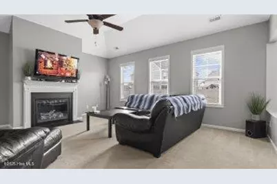 203 Holmes Point Court, Jacksonville, NC 28546 - Photo 8