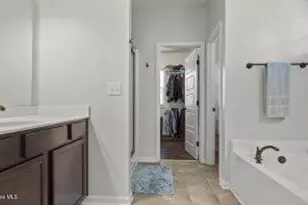 203 Holmes Point Ct, Jacksonville, NC 28546 - Photo 24
