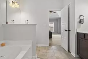 203 Holmes Point Ct, Jacksonville, NC 28546 - Photo 38