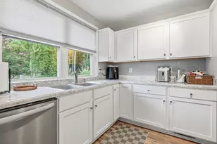 1407 Clifton Rd, Jacksonville, NC 28540 - Photo 8