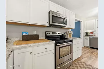 1407 Clifton Road, Jacksonville, NC 28540 - Photo 12