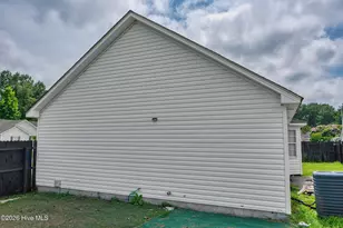 137 Sutton Dr, Elizabeth City, NC 27909 - Photo 8