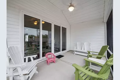 204 Edgewater Way, Surf City, NC 28445 - Photo 8