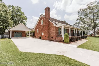 609 Golfers Lane, Nashville, NC 27856 - Photo 2