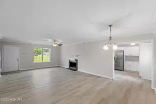 301 Paddock Pl, Jacksonville, NC 28546 - Photo 6