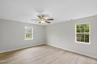 301 Paddock Place, Jacksonville, NC 28546 - Photo 12
