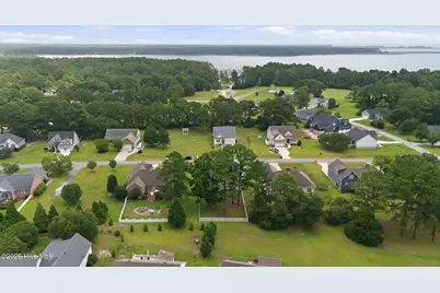 907 Sea Holly Court, New Bern, NC 28560 - Photo 8