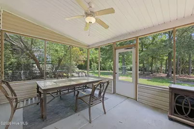 106 Lakeside Green Drive, New Bern, NC 28560 - Photo 30