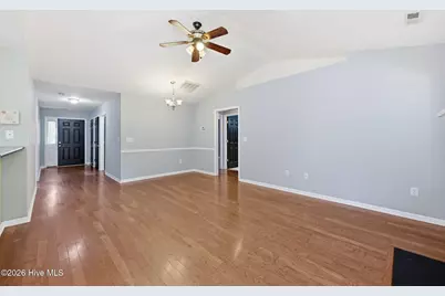 106 Lakeside Green Drive, New Bern, NC 28560 - Photo 12