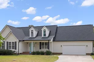 724 Iris Bryant Rd, Dunn, NC 28334 - Photo 1