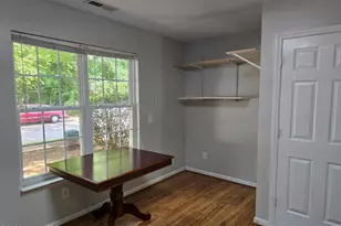 19 Red Ln, Raleigh, NC 27606 - Photo 8