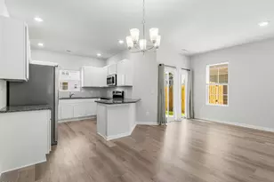 408 Blockade Shl Ln, Jacksonville, NC 28546 - Photo 2