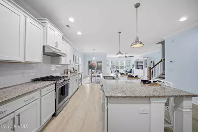 105 N Lamplighters Walk, Hampstead, NC 28443 - Photo 6
