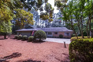 185 Pinyon Cir, Pinehurst, NC 28374 - Photo 2