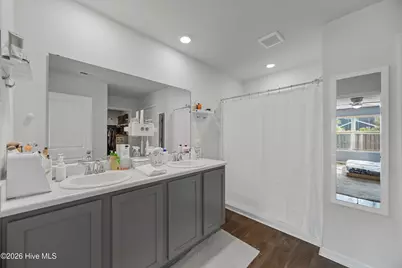304 Cleat Drive, Surf City, NC 28445 - Photo 10