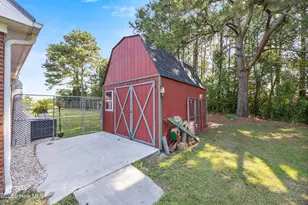 727 Delway Hwy, Rose Hill, NC 28458 - Photo 26
