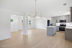 127 Deerwood Dr, Wilmington, NC 28405 - Photo 4