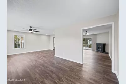 404 Maplehurst Drive, Jacksonville, NC 28540 - Photo 4