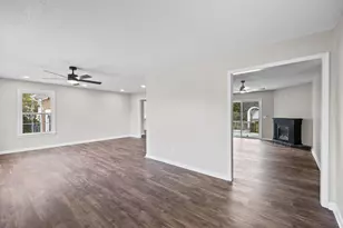 404 Maplehurst Dr, Jacksonville, NC 28540 - Photo 4