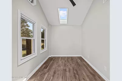 404 Maplehurst Drive, Jacksonville, NC 28540 - Photo 28