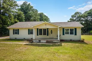 669 Francktown Rd, Richlands, NC 28574 - Photo 2