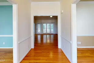 1140 Greenbriar Dr, Vass, NC 28394 - Photo 2