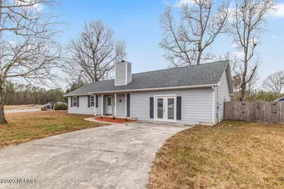 424 Singletree Drive, Jacksonville, NC 28540 - Photo 2